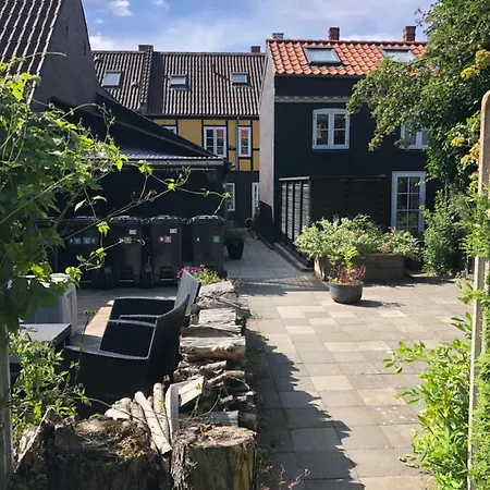 House I The Back House - Free Parking And Coziness Apartment Odense